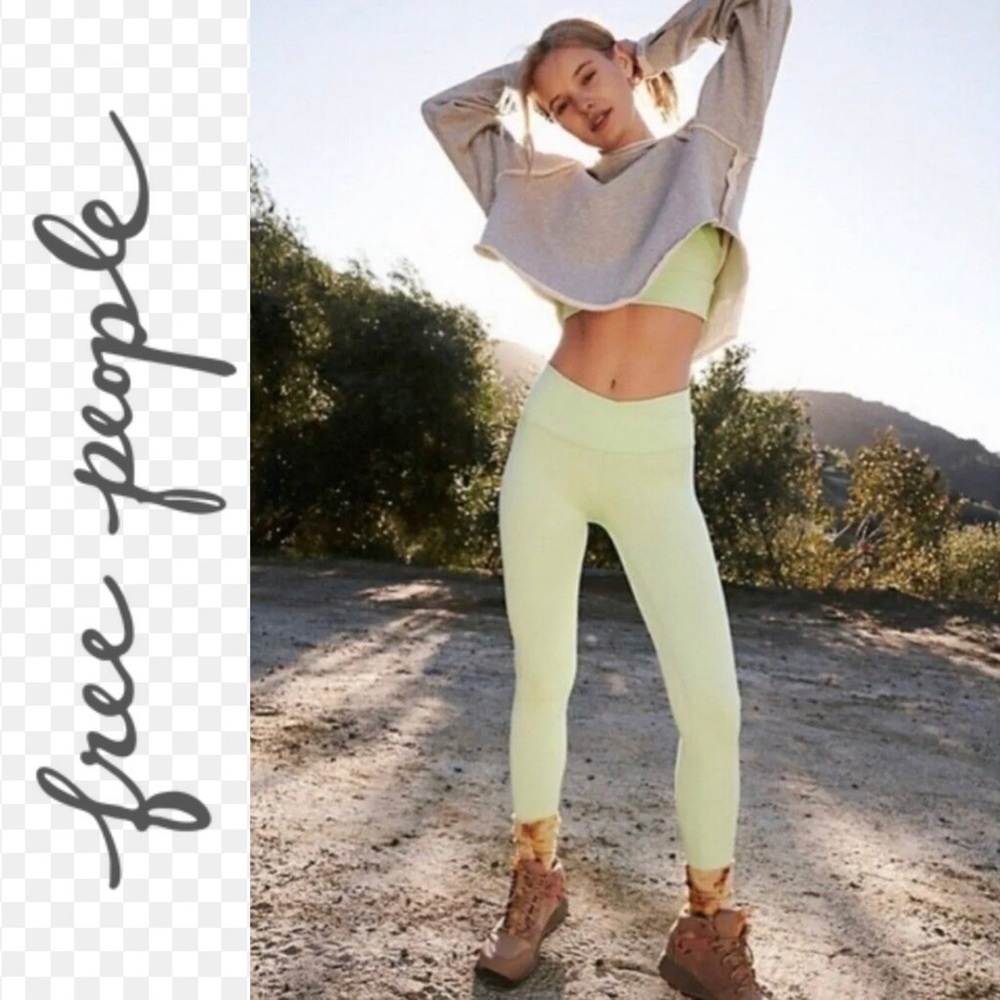 NWOT. Free People Wrap Lose Control 7/8 Leggings XS
